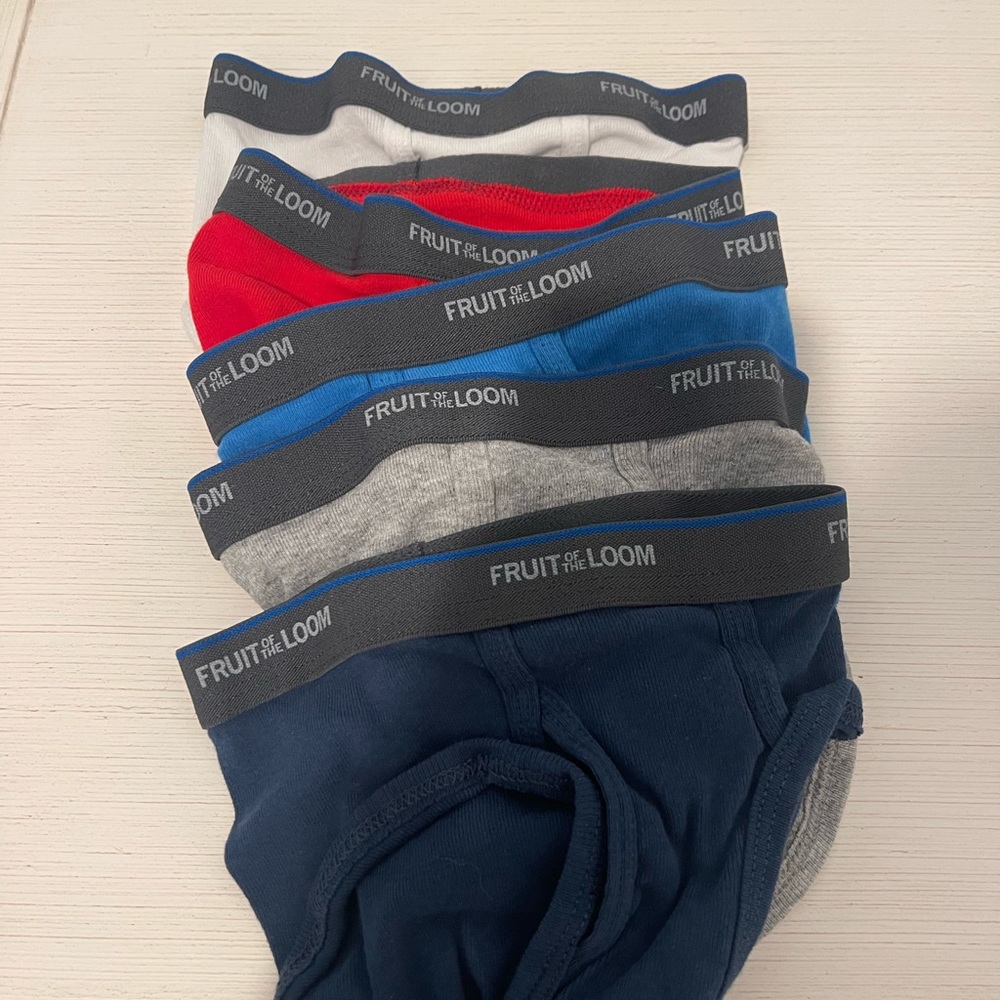 Brand new never worn fruit of the loom toddler briefs 3T
